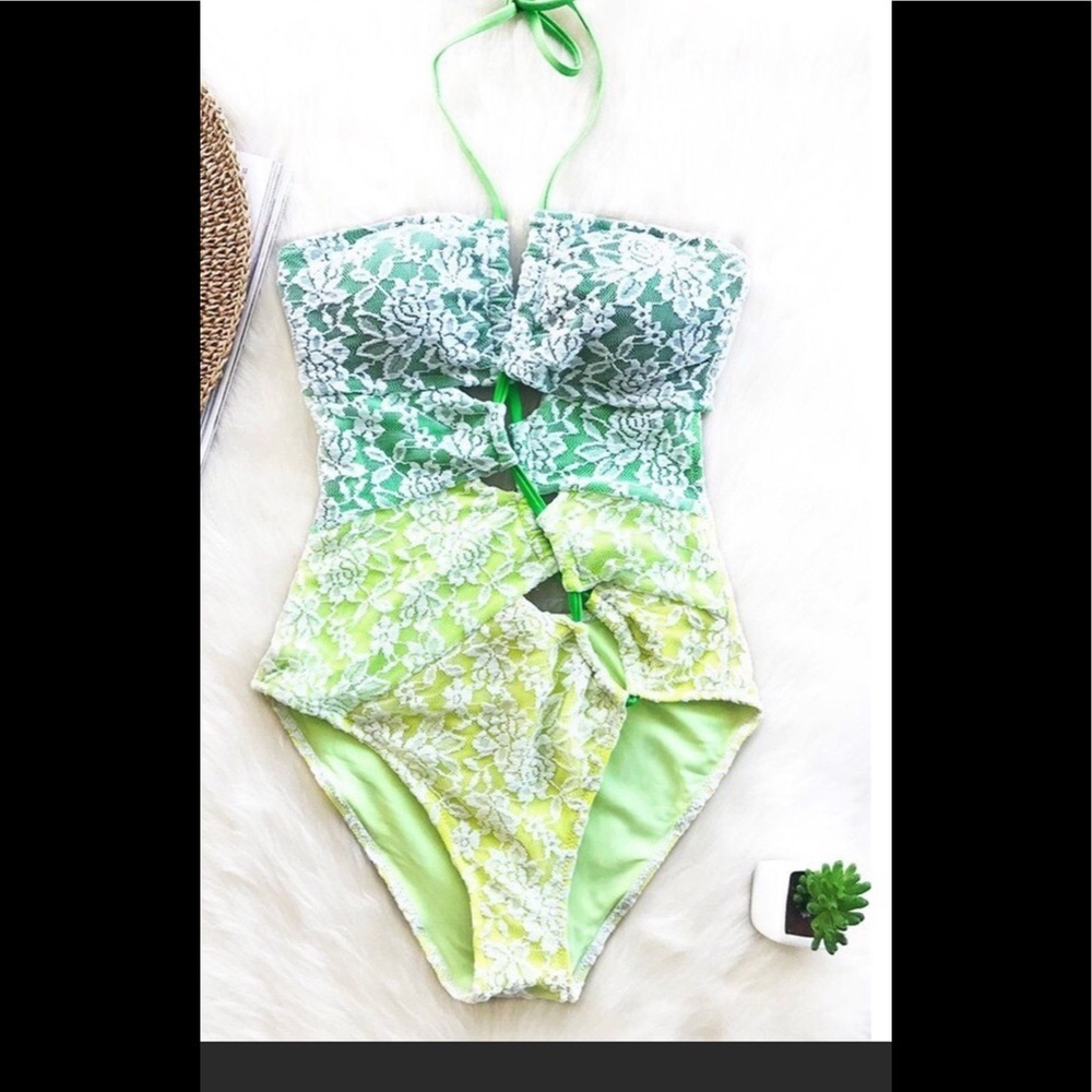 NWT Cupshe Bathing Suit